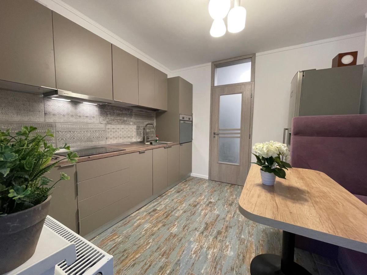Start 1 Apartment Bucharest